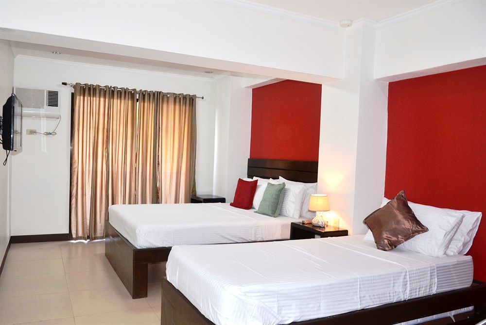 One Crescent Place Hotel Balabag  Esterno foto